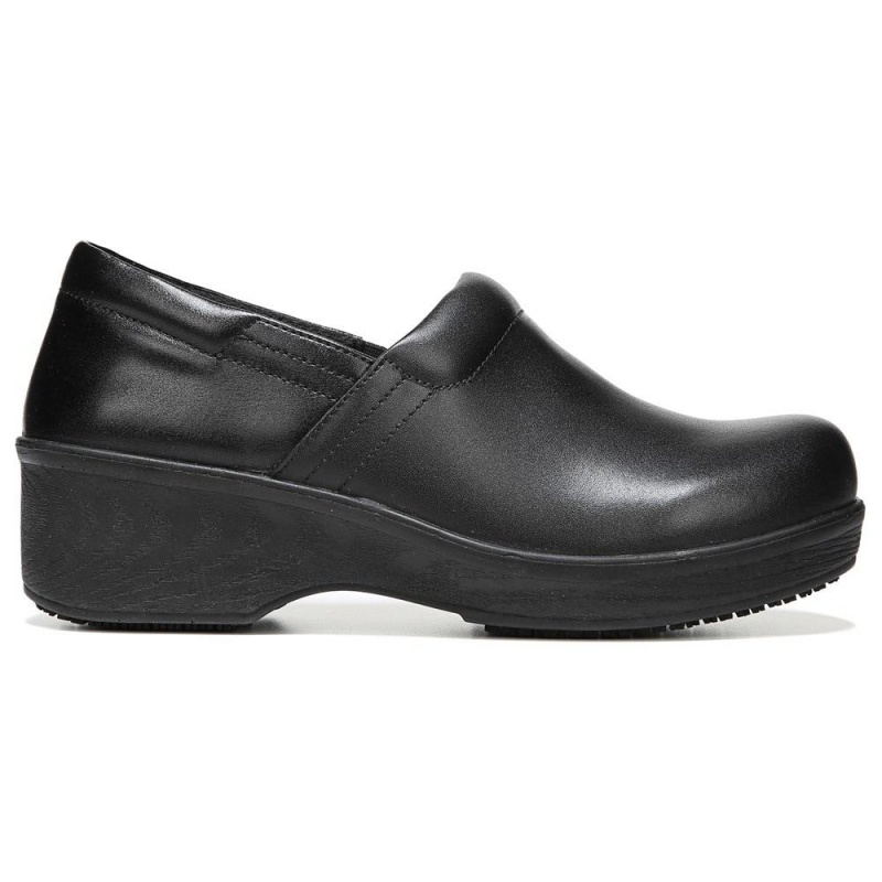 Black Leather Women's Dr. Scholl's Dynamo Slip Resistant Clog Slip Ons | 40317-CUJS